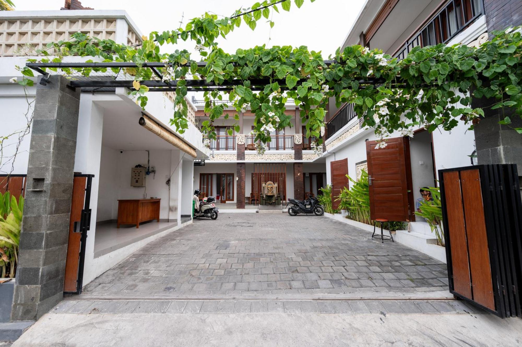 Reddoorz Plus At Yasa'S Living Denpasar Sanur Εξωτερικό φωτογραφία