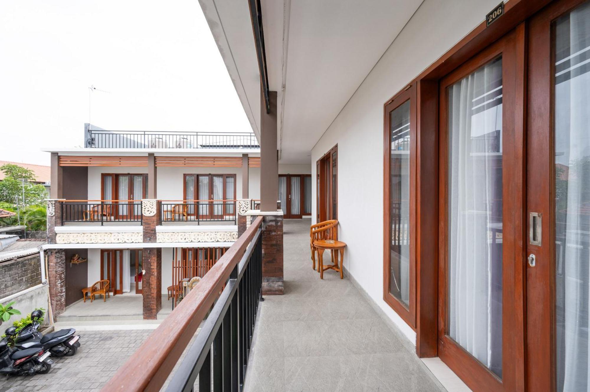 Reddoorz Plus At Yasa'S Living Denpasar Sanur Εξωτερικό φωτογραφία