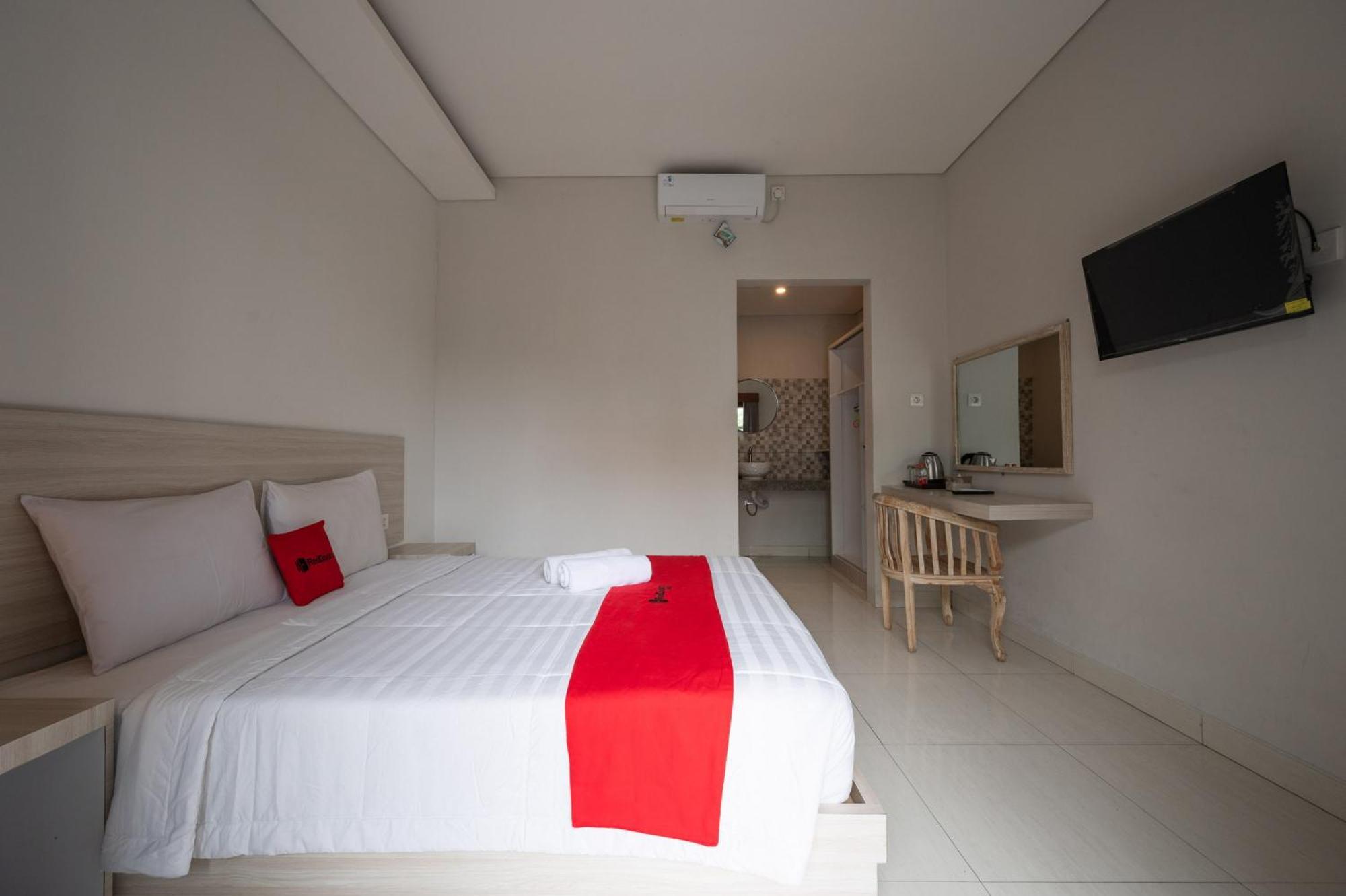 Reddoorz Plus At Yasa'S Living Denpasar Sanur Εξωτερικό φωτογραφία