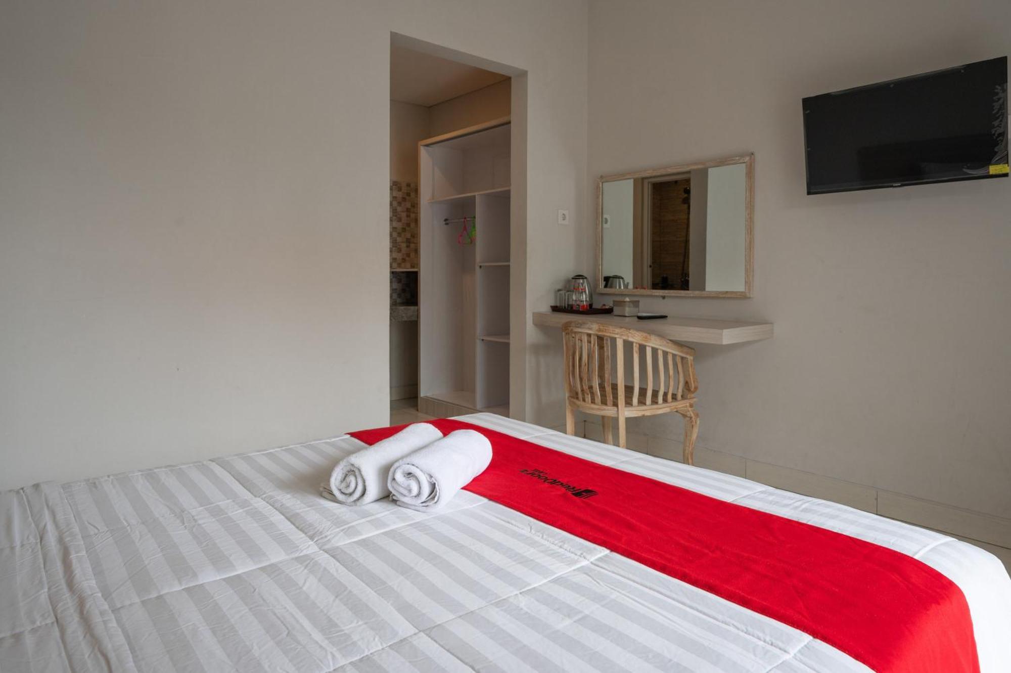 Reddoorz Plus At Yasa'S Living Denpasar Sanur Εξωτερικό φωτογραφία